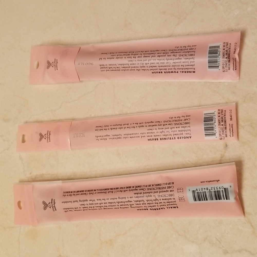 e.l.f. 3 Piece Makeup Brushes - Picture 2 of 2